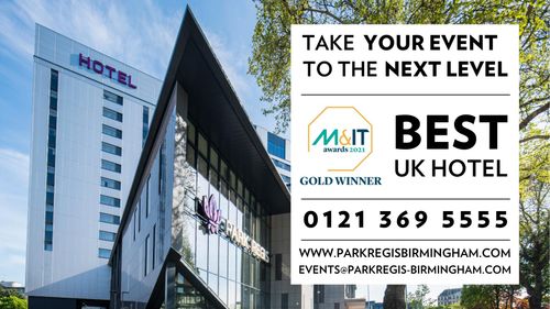 PARK REGIS BIRMINGHAM WINS THE AWARD FOR BEST UK HOTEL AT THE M&IT AWARDS.